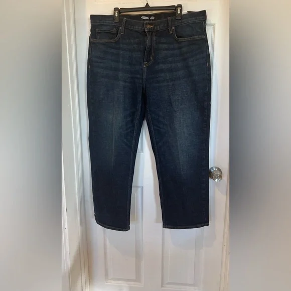 Old Navy Loose Built-In Flex Jeans - Picture 5 of 12